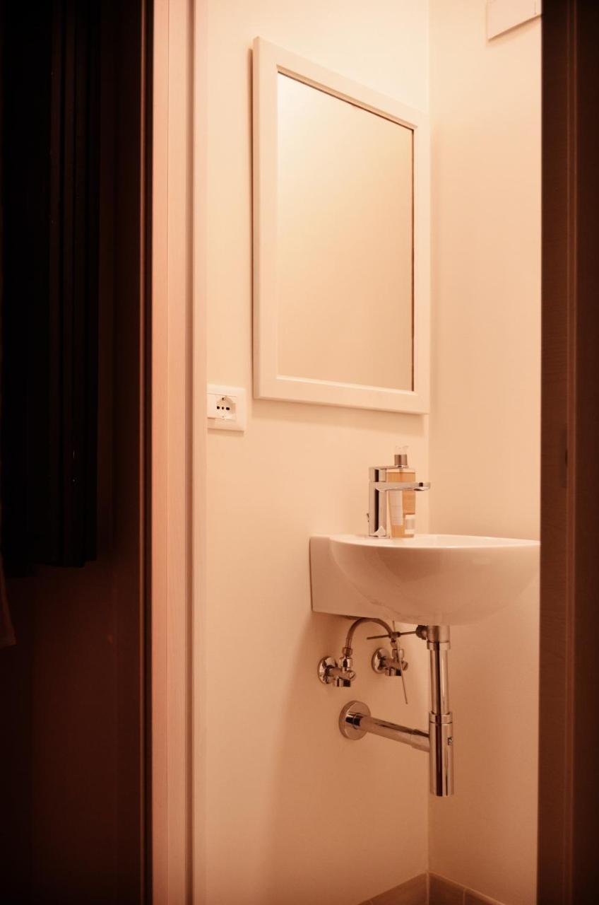 Punto8 Bed and Breakfast Trieste Exteriör bild